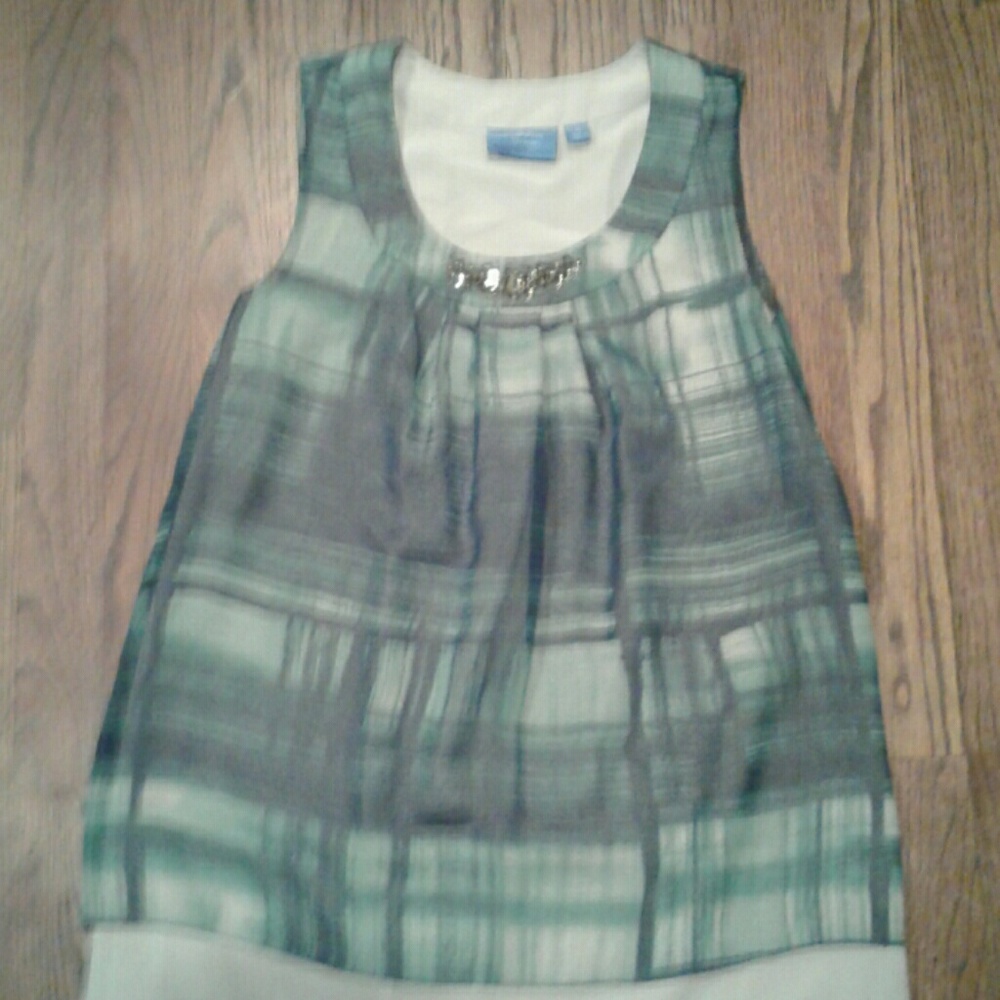 Vera Wang colorful top sleeveless
